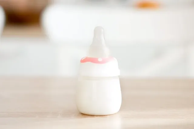 Baby Milchflasche