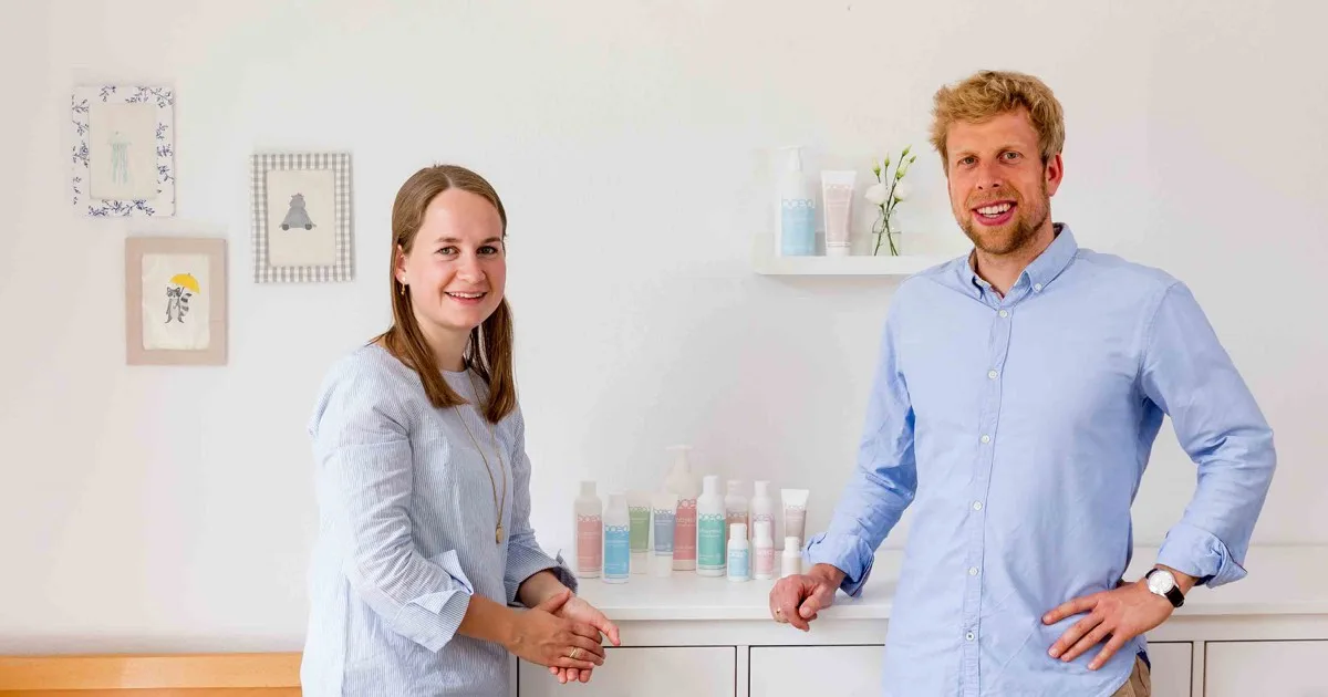 Die beiden GründerInnen (und Geschwister) Michaela & Tilman