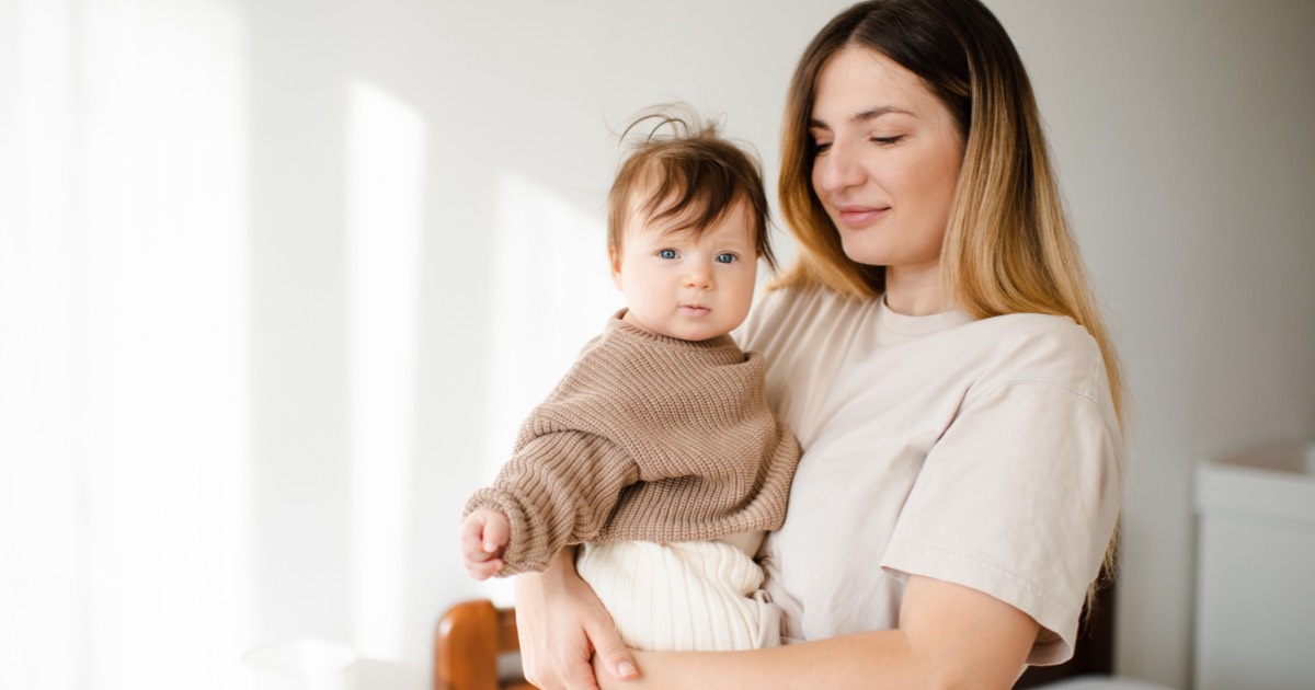 Stillen & Kinderbetreuung – So gelingt die Eingewöhnung bei Tagesmutter, Krabbelgruppe und Co.