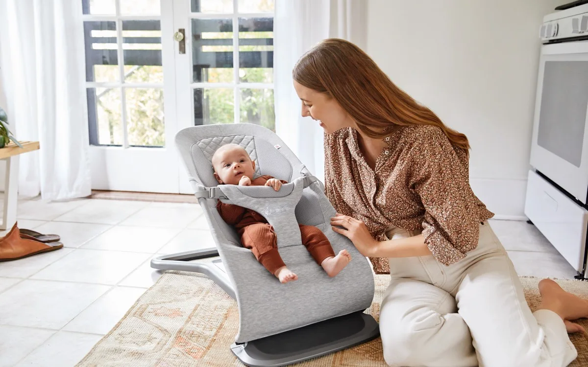 Evolve 3-in-1 Bouncer von Ergobaby: Die ergonomische Babywippe