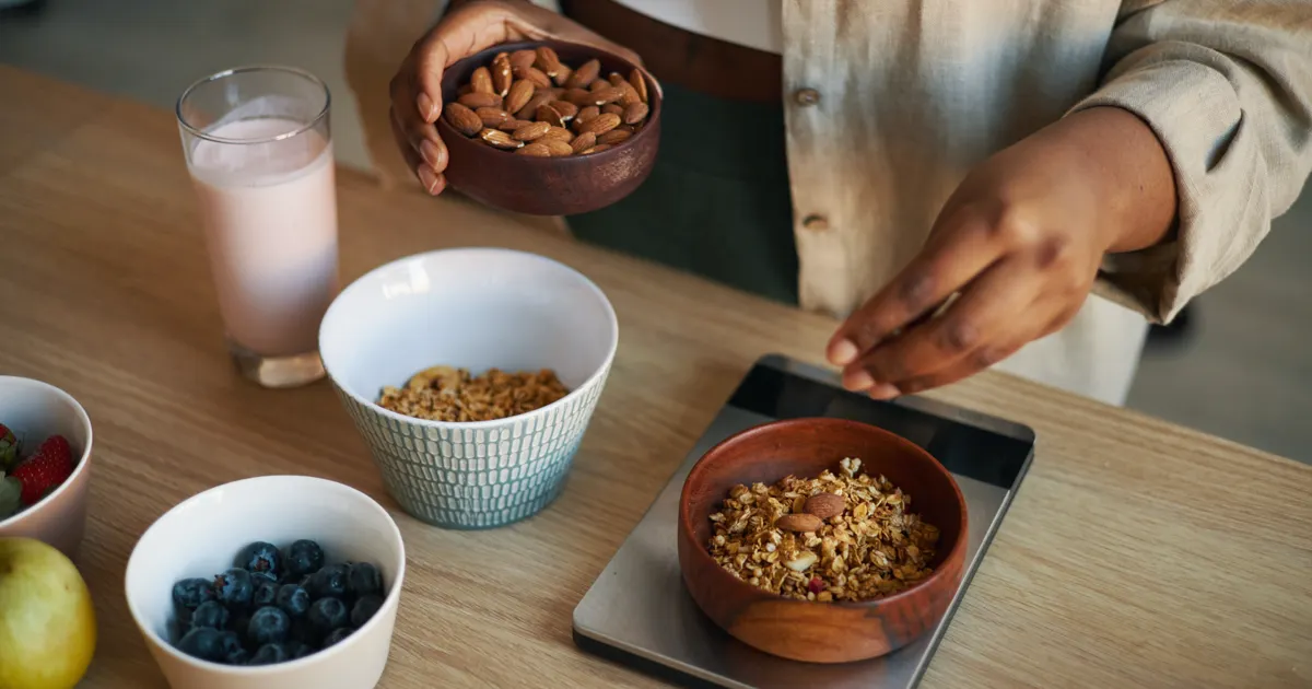 Zink in der Schwangerschaft: Bedarf, Lebensmittel & Tipps